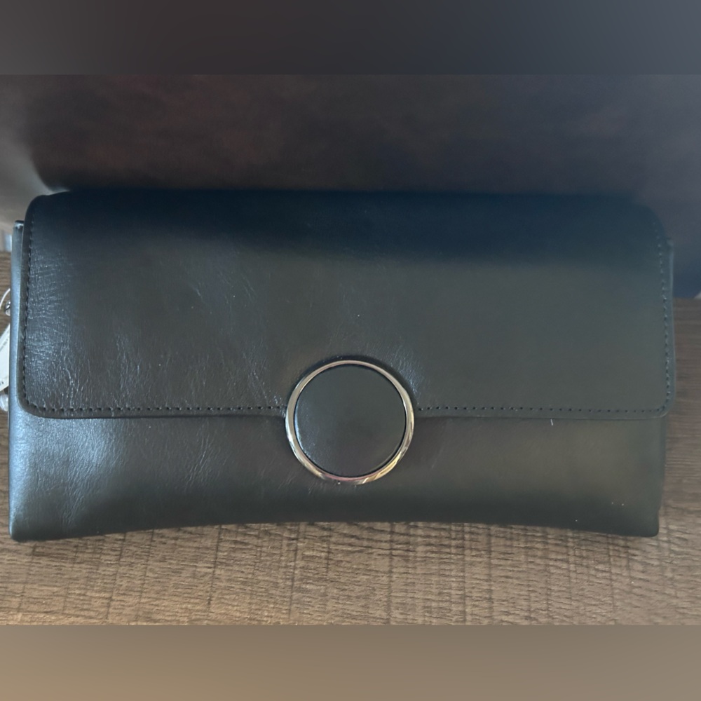 NEW Picard Rare Leather Circle-Clasp Wallet Clutch Bag